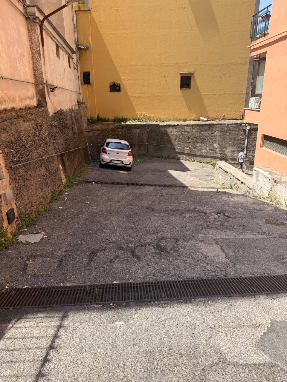 Accesso attuale all'immobile oggetto dell'operazione